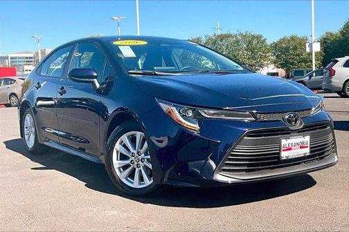 08X8 2026 Toyota Corolla LE