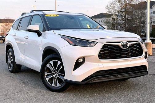 0089 2023 Toyota Highlander XLE