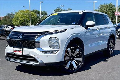 2025 Mitsubishi Outlander SE