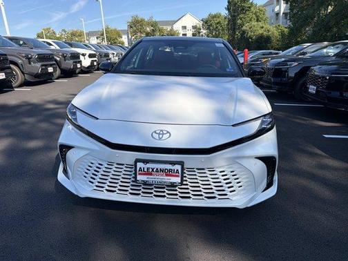 Wind Chill Pearl 2026 Toyota Camry XSE