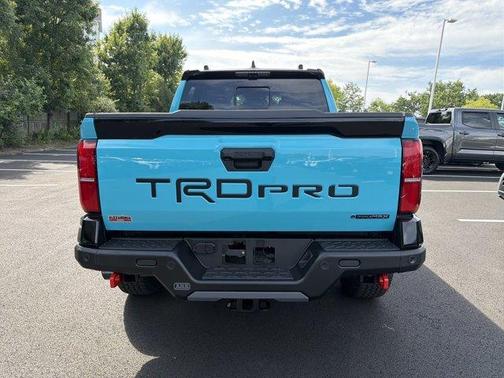 Wave 2026 Toyota Tacoma Hybrid TRD Pro