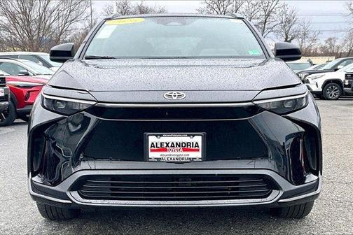 2025 Toyota bZ4X XLE