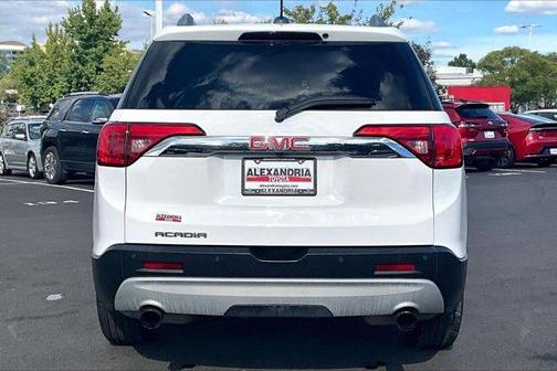 Summit White 2017 GMC Acadia SLT-1