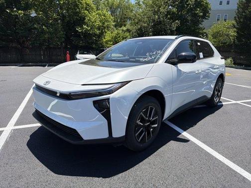 2026 Toyota bZ XLE PLUS