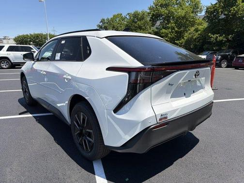 2026 Toyota bZ XLE PLUS