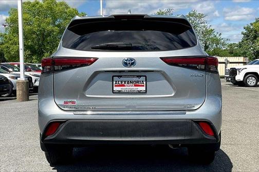 2020 Toyota Highlander Hybrid XLE