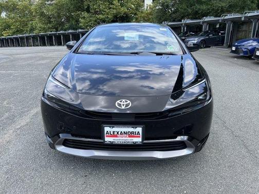 2025 Toyota Prius XLE