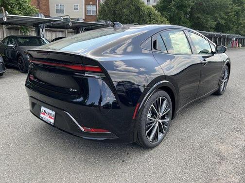 2025 Toyota Prius XLE