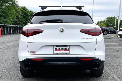 Alfa White 2022 Alfa Romeo Stelvio Sprint