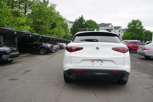 Alfa White 2022 Alfa Romeo Stelvio Sprint