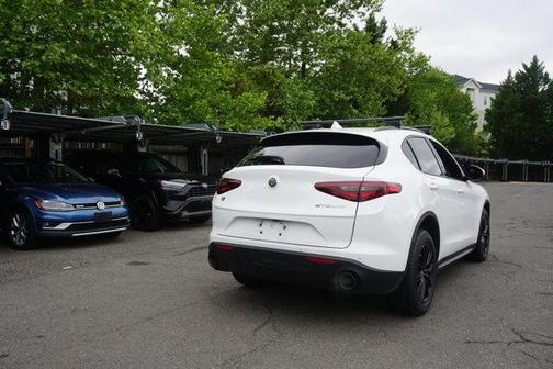 Alfa White 2022 Alfa Romeo Stelvio Sprint