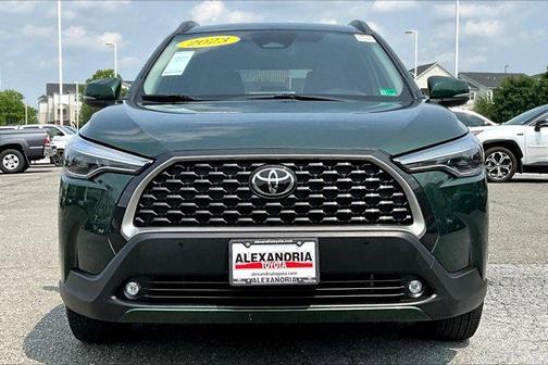 2024 Toyota Corolla Cross XLE