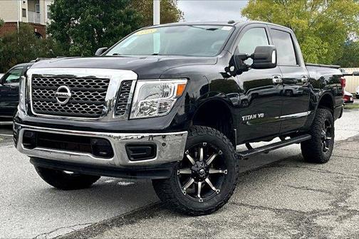 2018 Nissan Titan SV