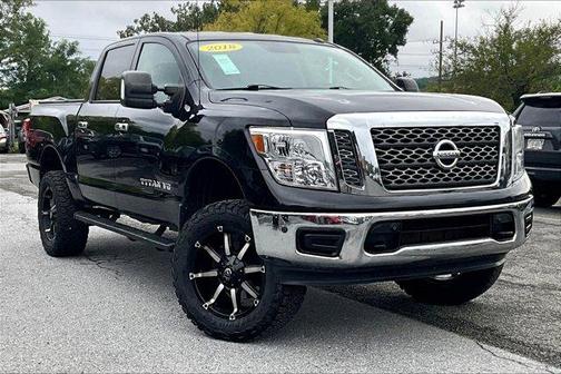 2018 Nissan Titan SV