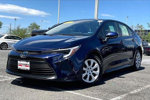 2025 Toyota Corolla Hybrid LE