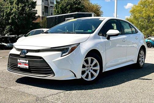 2025 Toyota Corolla Hybrid LE