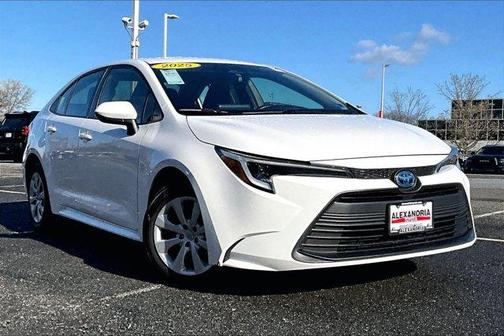 2025 Toyota Corolla Hybrid LE