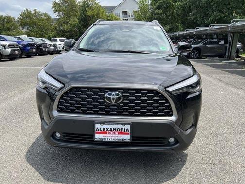 2025 Toyota Corolla Cross XLE