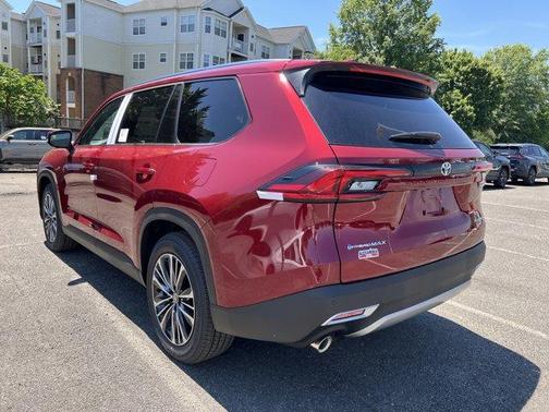 Platinum 2026 Toyota Grand Highlander Hybrid MAX Platinum