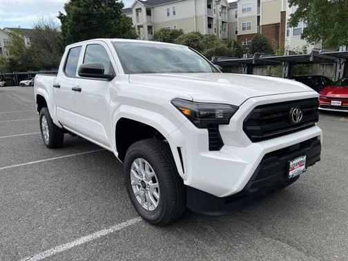 2025 Toyota Tacoma SR