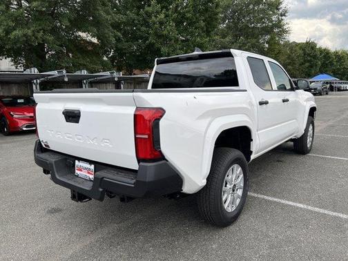 2025 Toyota Tacoma SR