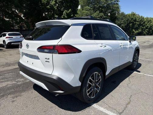Wind Chill Pearl 2026 Toyota Corolla Cross XLE