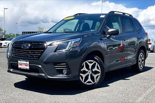 Magnetite Gray Metallic 2023 Subaru Forester Premium
