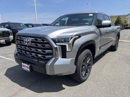 2025 Toyota Tundra Hybrid Platinum