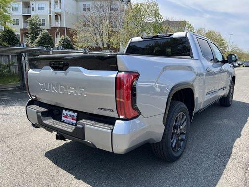2025 Toyota Tundra Hybrid Platinum