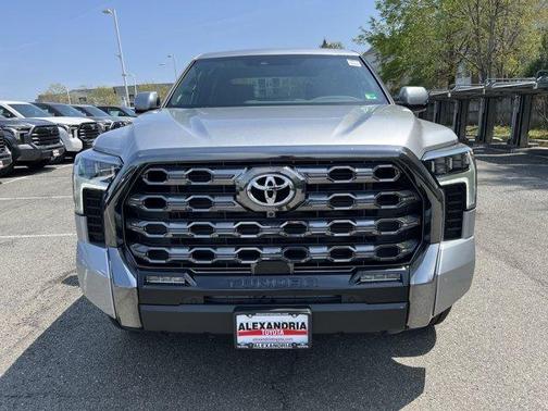 2025 Toyota Tundra Hybrid Platinum