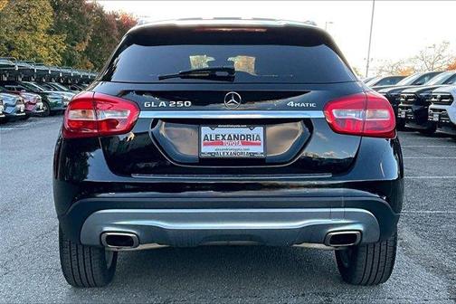 2017 Mercedes-Benz GLA 250 Base 4MATIC