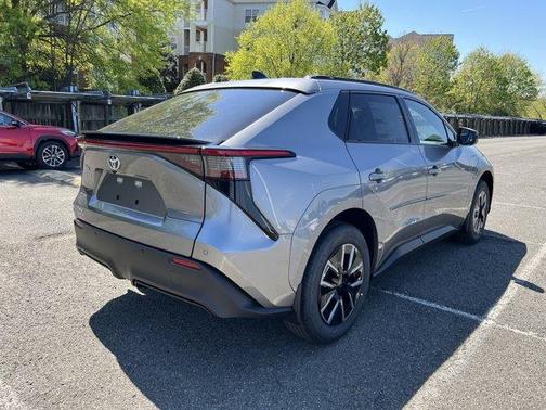 Metal 2026 Toyota bZ XLE PLUS