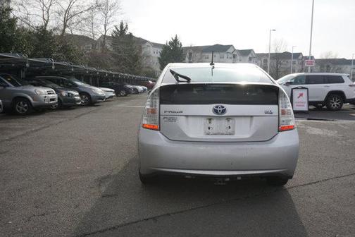2010 Toyota Prius III