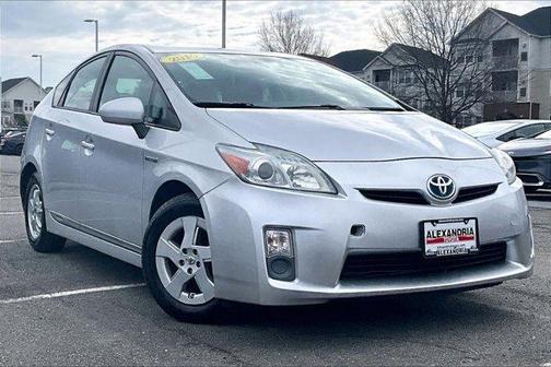 2010 Toyota Prius III