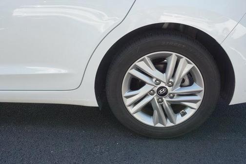 Quartz White Pearl 2020 Hyundai ELANTRA SEL
