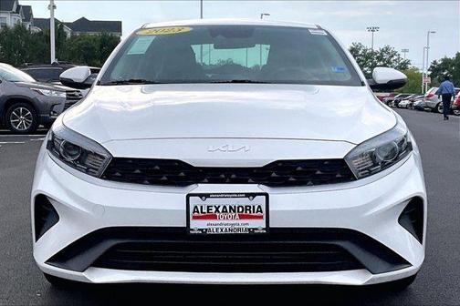 Snow White Pearl 2023 Kia Forte LXS