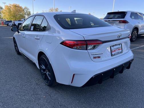 2026 Toyota Corolla Hybrid SE