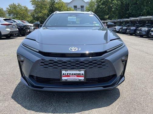 2025 Toyota Crown Signia XLE