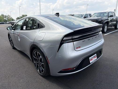 CUTTING EDGE 2026 Toyota Prius Plug-In Hybrid XSE PREMIUM