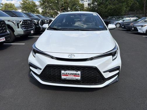 Wind Chill Pearl 2026 Toyota Corolla SE