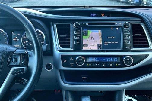 2017 Toyota Highlander 