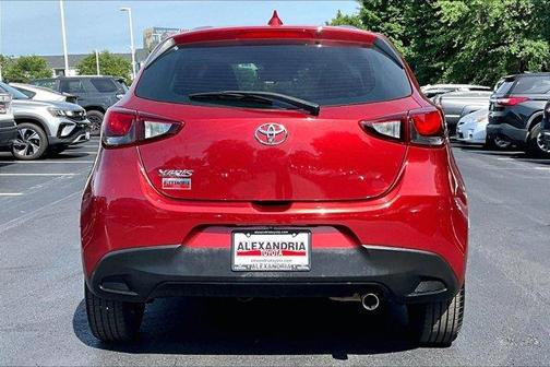 2020 Toyota Yaris Sedan LE