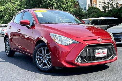 2020 Toyota Yaris Sedan LE