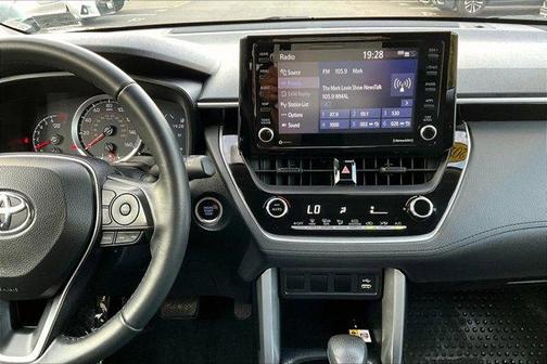 2022 Toyota Corolla Cross LE