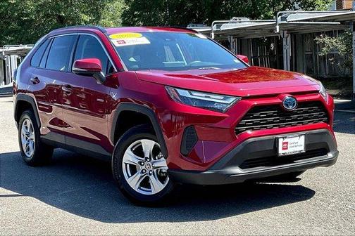2022 Toyota RAV4 Hybrid XLE