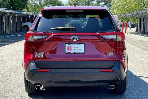 2022 Toyota RAV4 Hybrid XLE