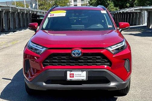 2022 Toyota RAV4 Hybrid XLE