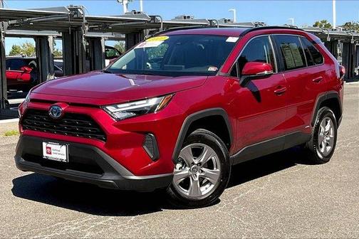 2022 Toyota RAV4 Hybrid XLE