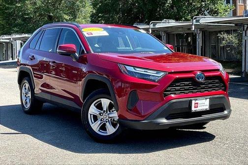 2022 Toyota RAV4 Hybrid XLE