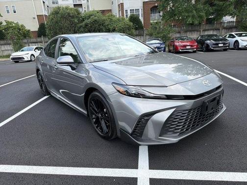Metal 2026 Toyota Camry SE
